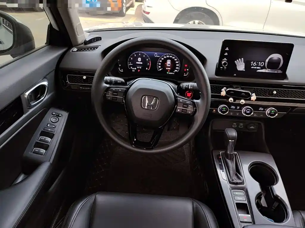 Honda Civic 2022 — фото 11