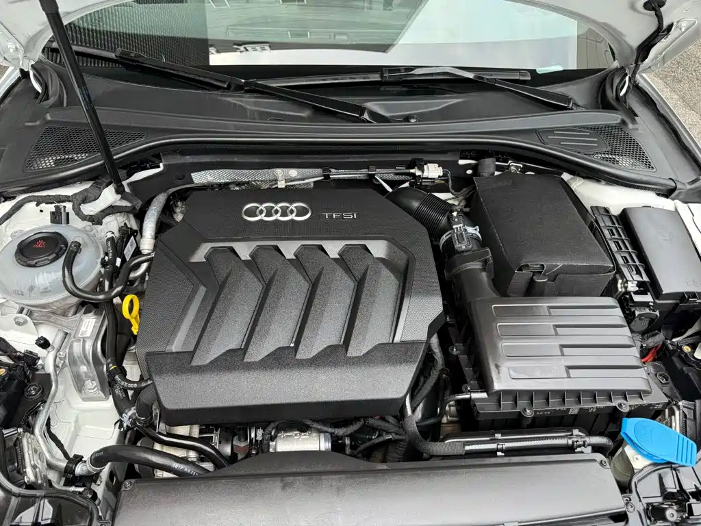 Audi A3 2018 — фото 14