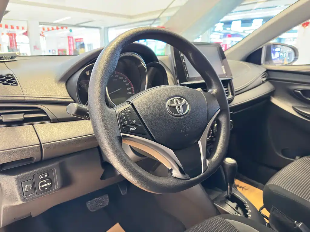 Toyota Vios 2022 — фото 12