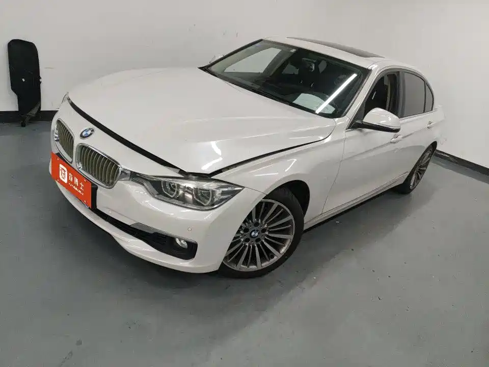 BMW 3 Series 2019 — фото 1