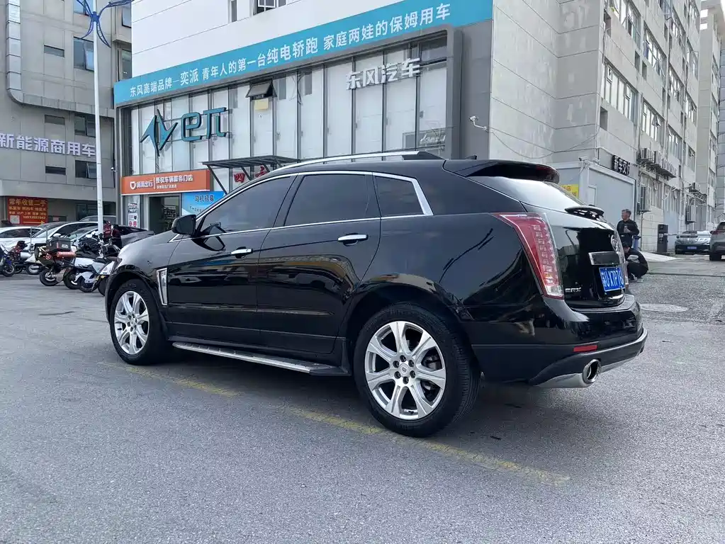 Cadillac SRX 2013 — фото 6