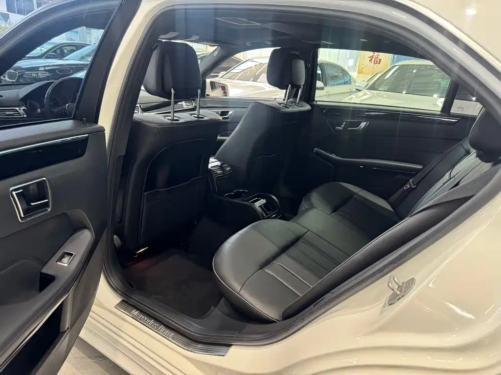 Mercedes-Benz E-Class 2015