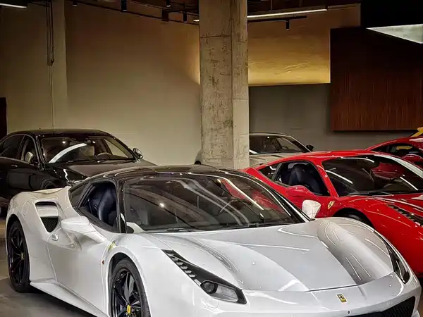 Ferrari 488 2018