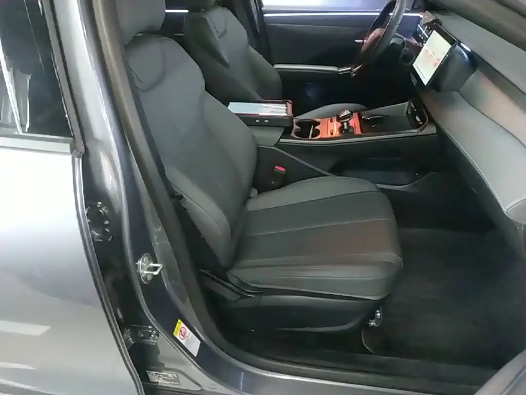 BYD Qin PLUS 2025 — фото 25