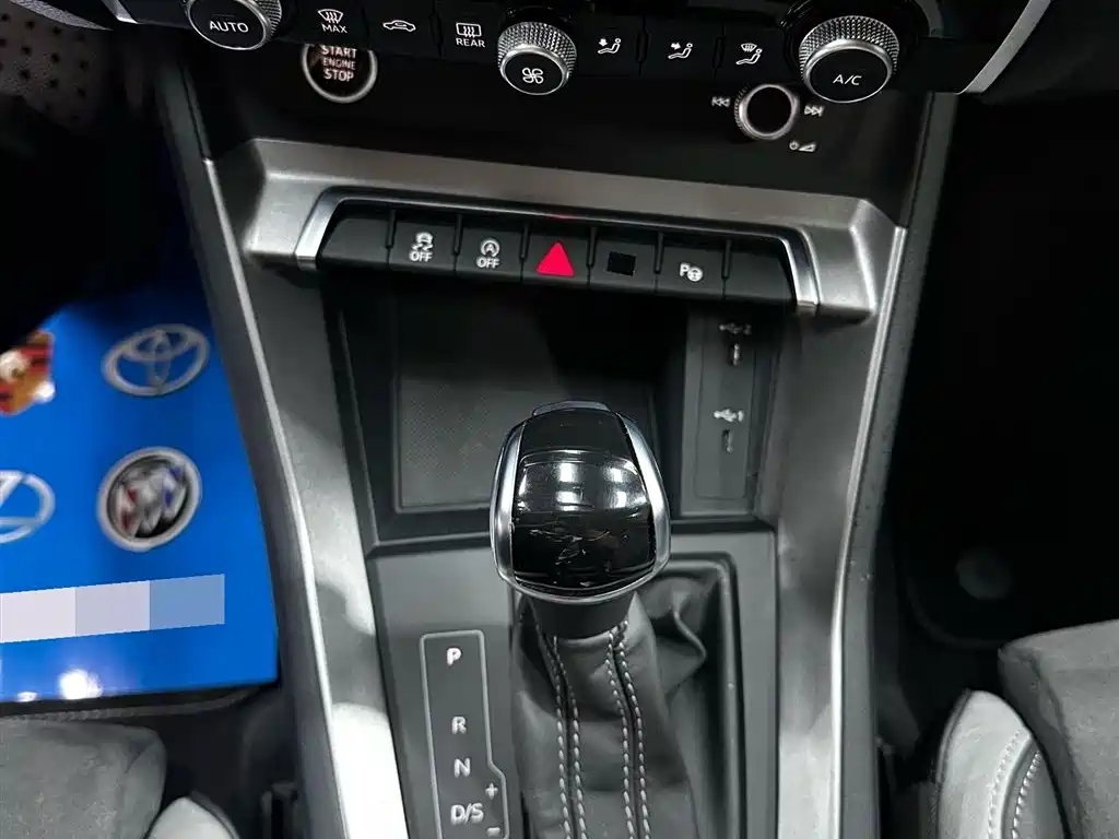 Audi Q3 2023 — фото 15