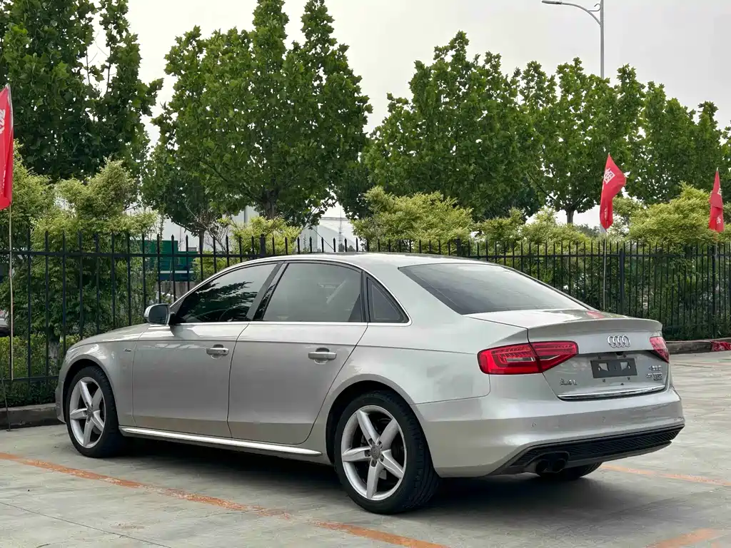 Audi A4L 2016 — фото 11