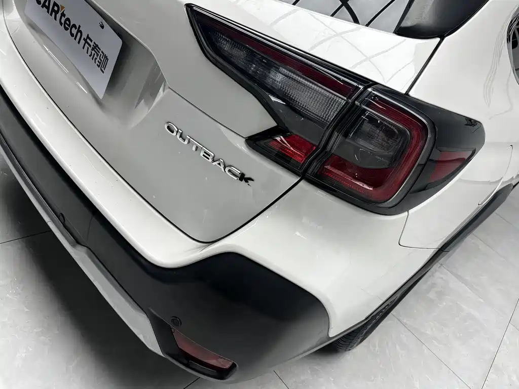 Subaru Outback 2021 — фото 8