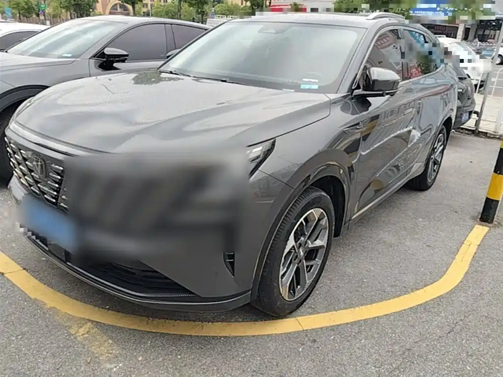 Changan CS75 PLUS 2024 — фото 1