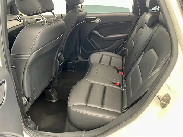 Mercedes-Benz B-Class 2019