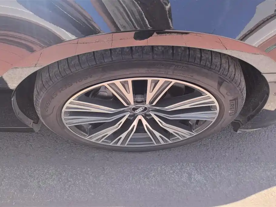 Audi A6L 2023