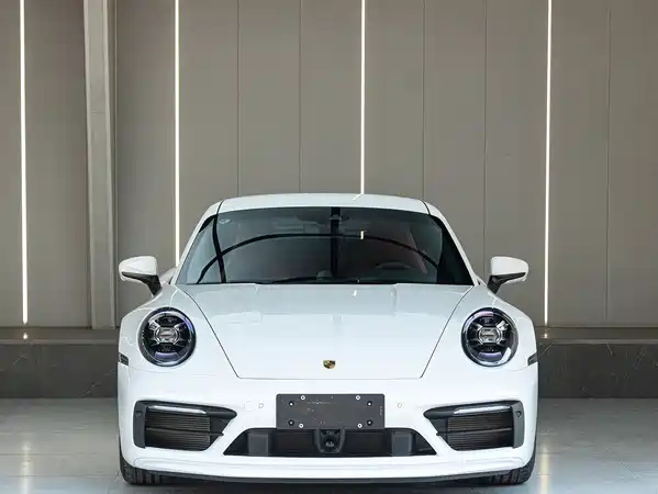 Porsche 911 2024