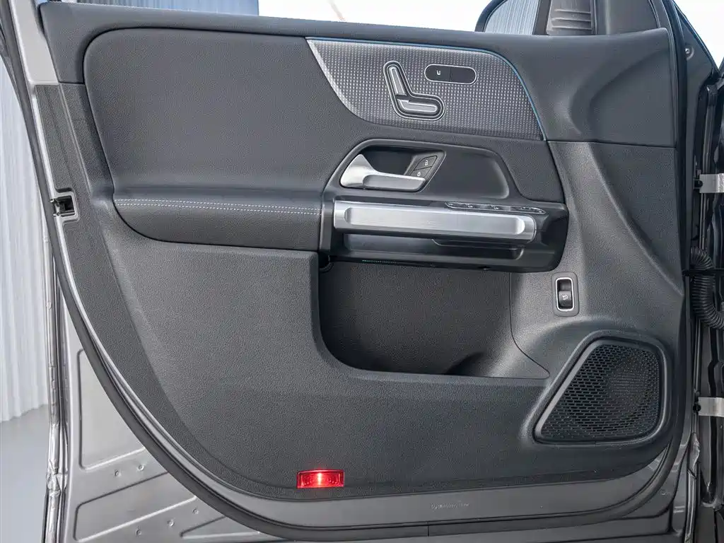 Mercedes-Benz GLB 2022 — фото 22