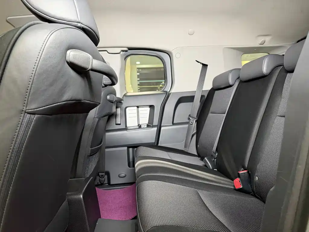 Toyota FJ Cruiser 2019 — фото 13
