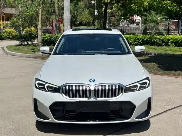 BMW 3 Series 2024