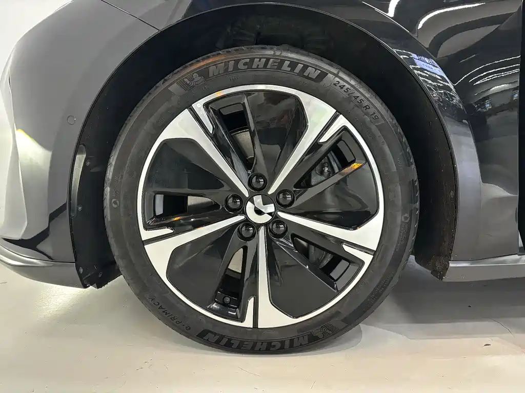 NIO ET5T 2024