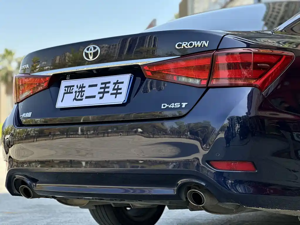 Toyota Crown 2018 — фото 15