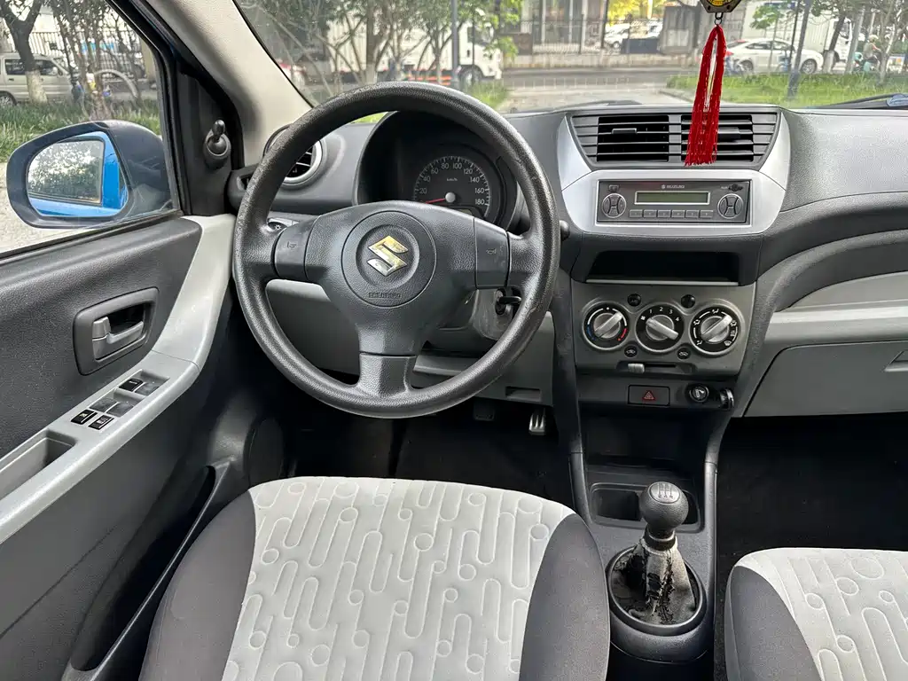 Suzuki Alto 2016 — фото 12