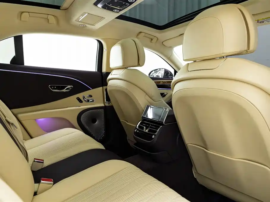 Bentley Flying Spur 2020 — фото 13