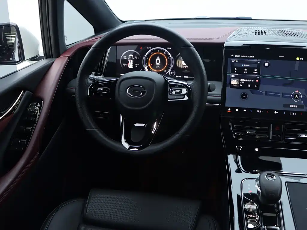 GAC Motor Trumpchi M8 2025 — фото 23