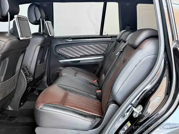 Mercedes-Benz GL-Class 2011