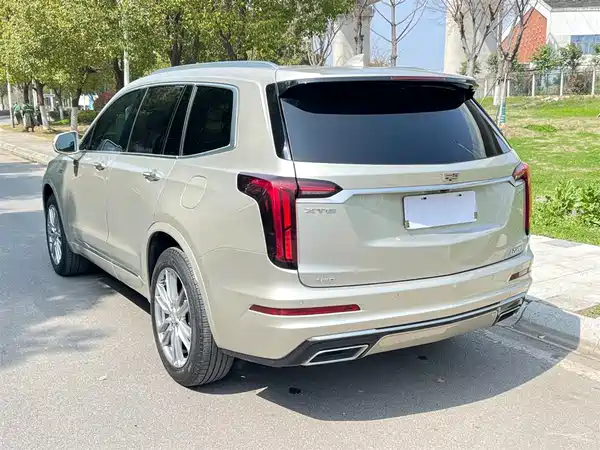 Cadillac XT6 2021