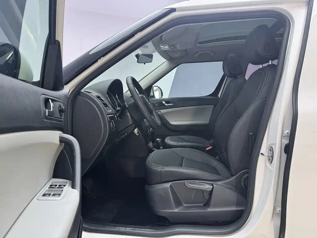 Skoda Yeti 2018 — фото 13