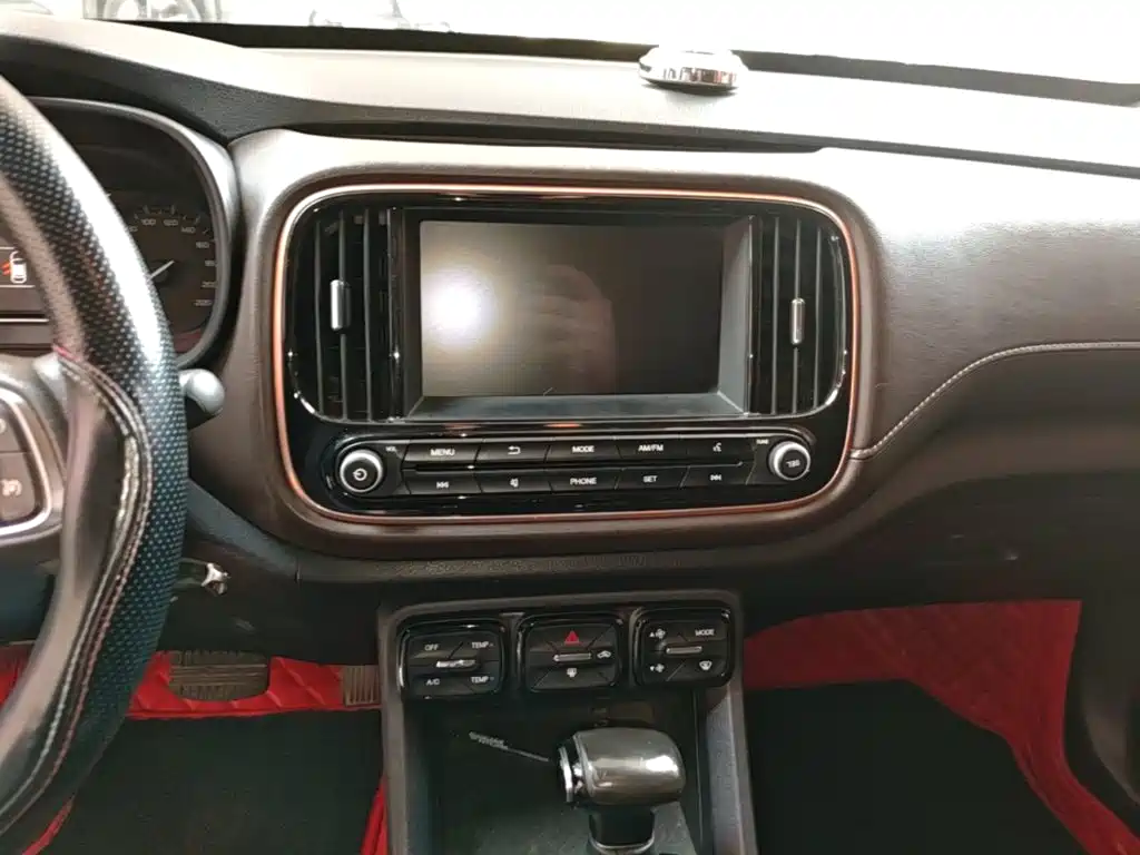 GAC Trumpchi GS3 2018 — фото 13