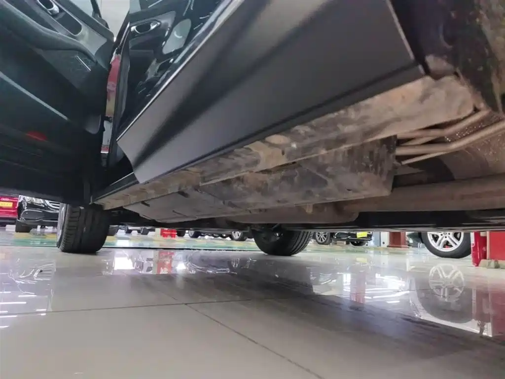 GAC Motor Trumpchi GS8 2024 — фото 22