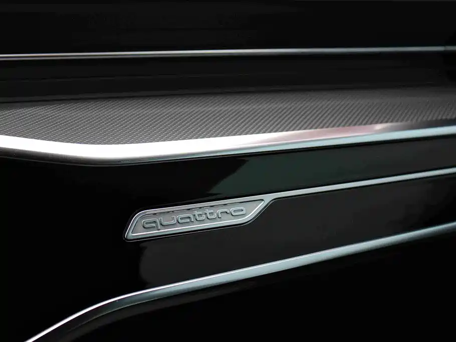 Audi A6L New Energy 2020 — фото 12