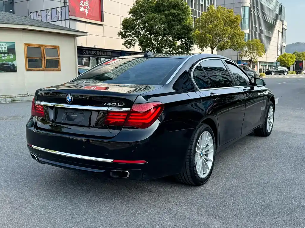 BMW 7 Series 2014 — фото 5