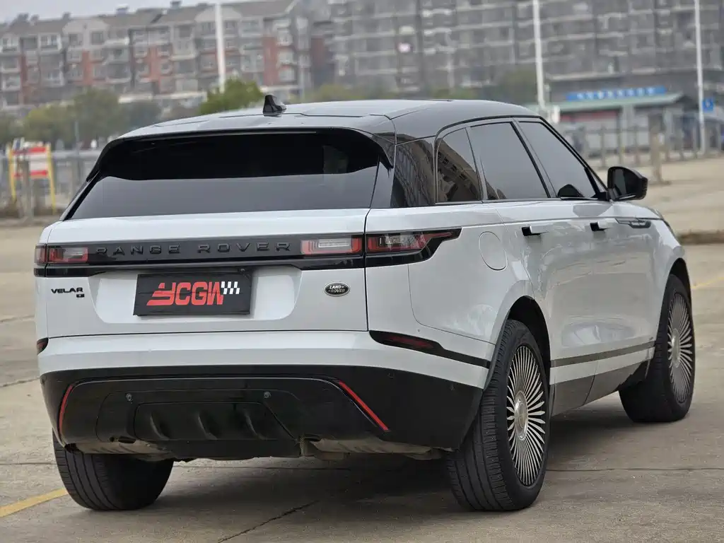 Land Rover Range Rover Velar 2022 — фото 15