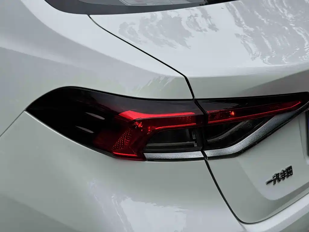 Toyota Corolla 2022 — фото 15
