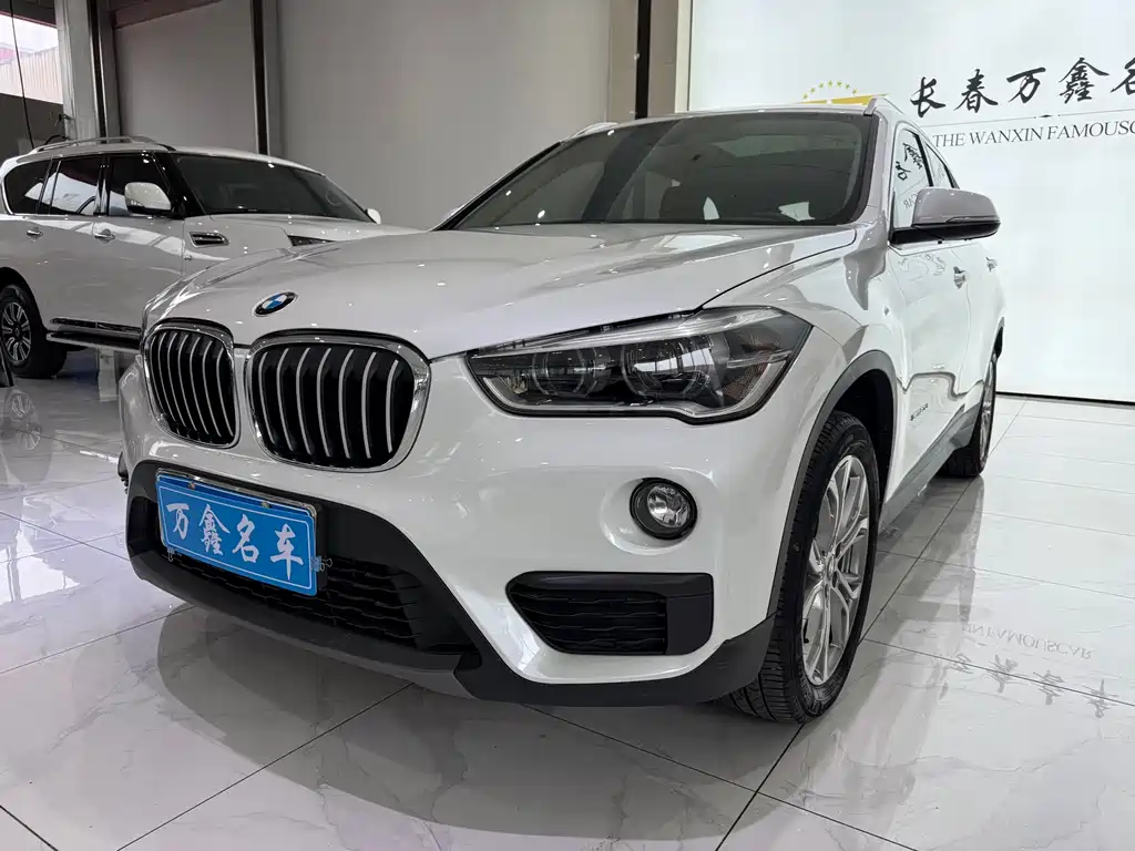 BMW X1 2017 — фото 1