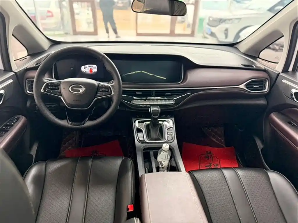 GAC Motor Trumpchi M6 2022 — фото 5