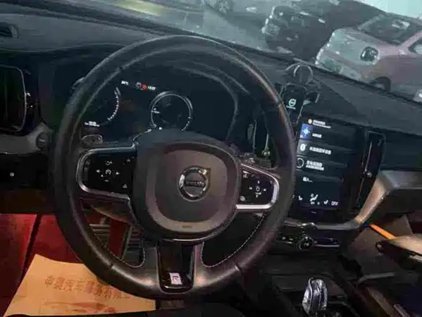 Volvo XC60 Plug-In Hybrid 2019