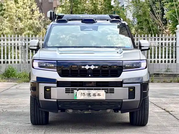 Fangchengbao Leopard 8 2025