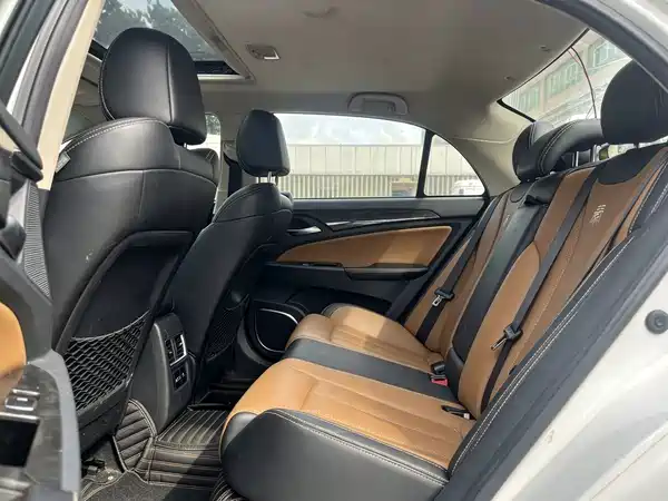 BYD Qin EV 2017