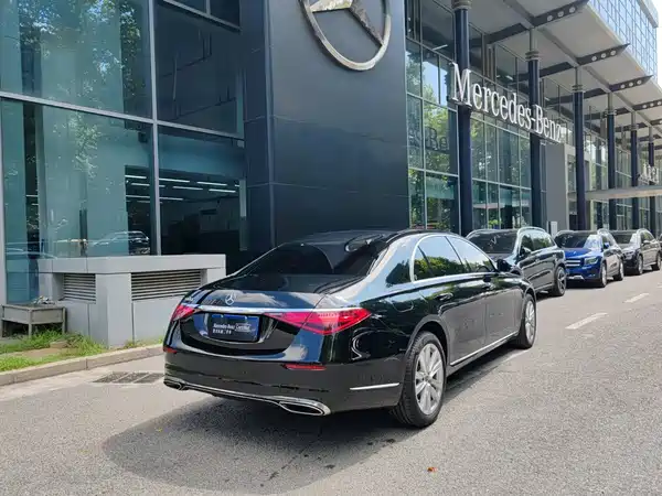 Mercedes-Benz S-Class 2022