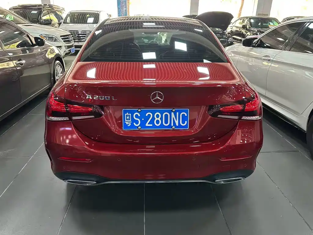 Mercedes-Benz A-Class 2019 — фото 15