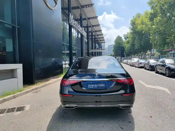 Mercedes-Benz S-Class 2022