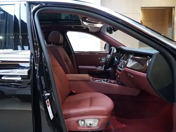 Rolls-Royce Ghost 2014