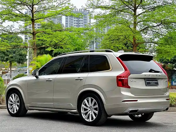 Volvo XC90 2019