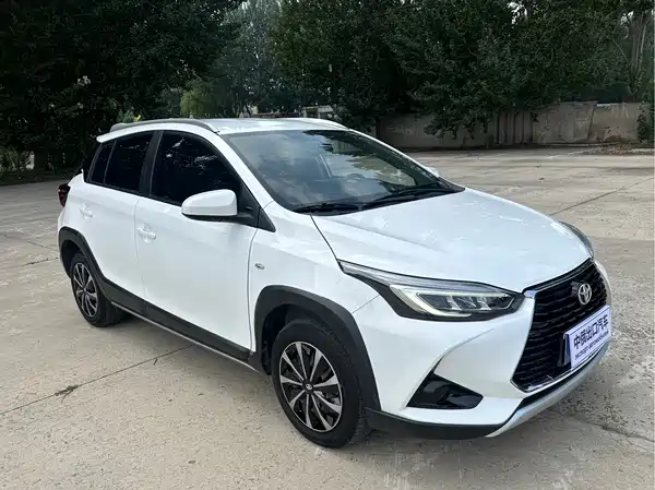 Toyota Yaris L 2022