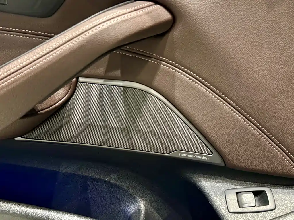 BMW 5 Series 2021 — фото 12