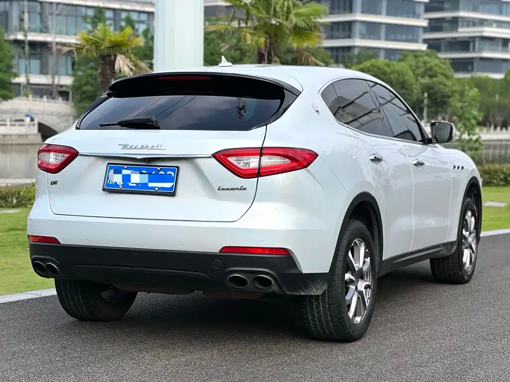 Maserati Levante 2019 — фото 8
