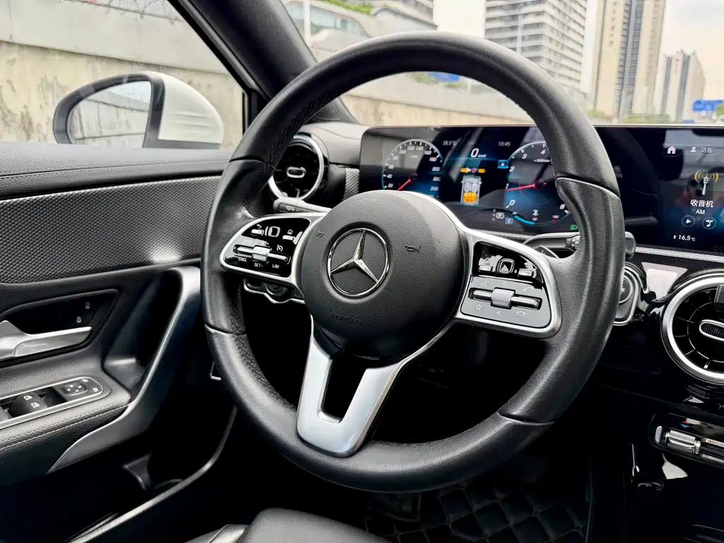 Mercedes-Benz A-Class 2021 — фото 29