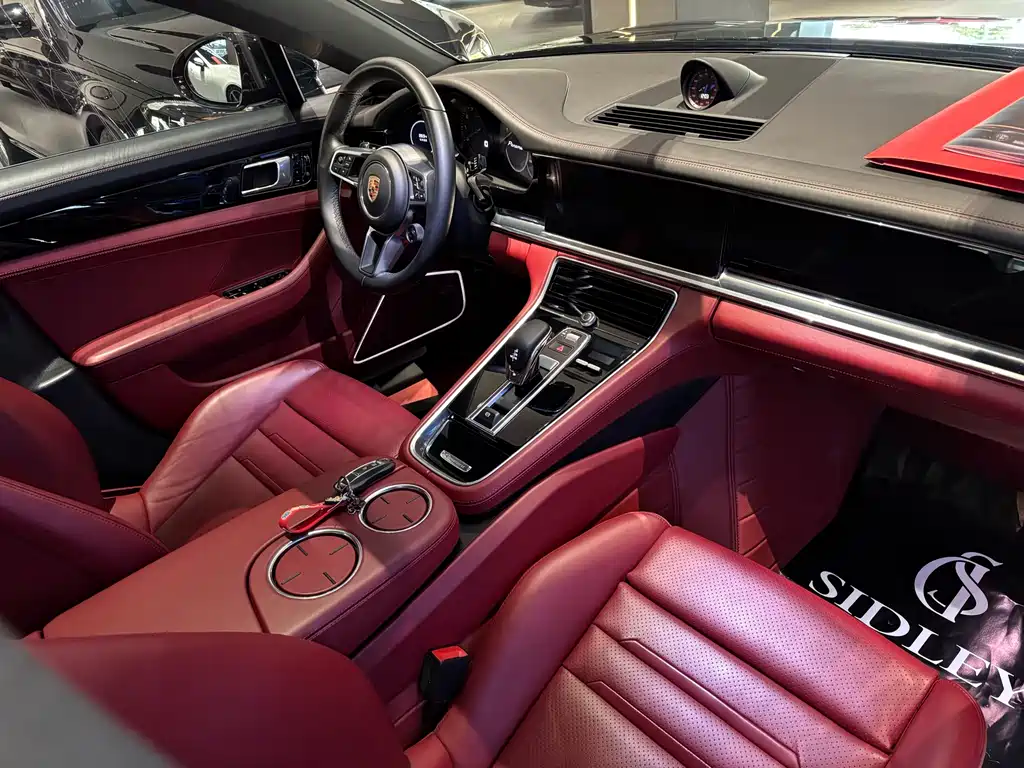 Porsche Panamera 2020 — фото 10