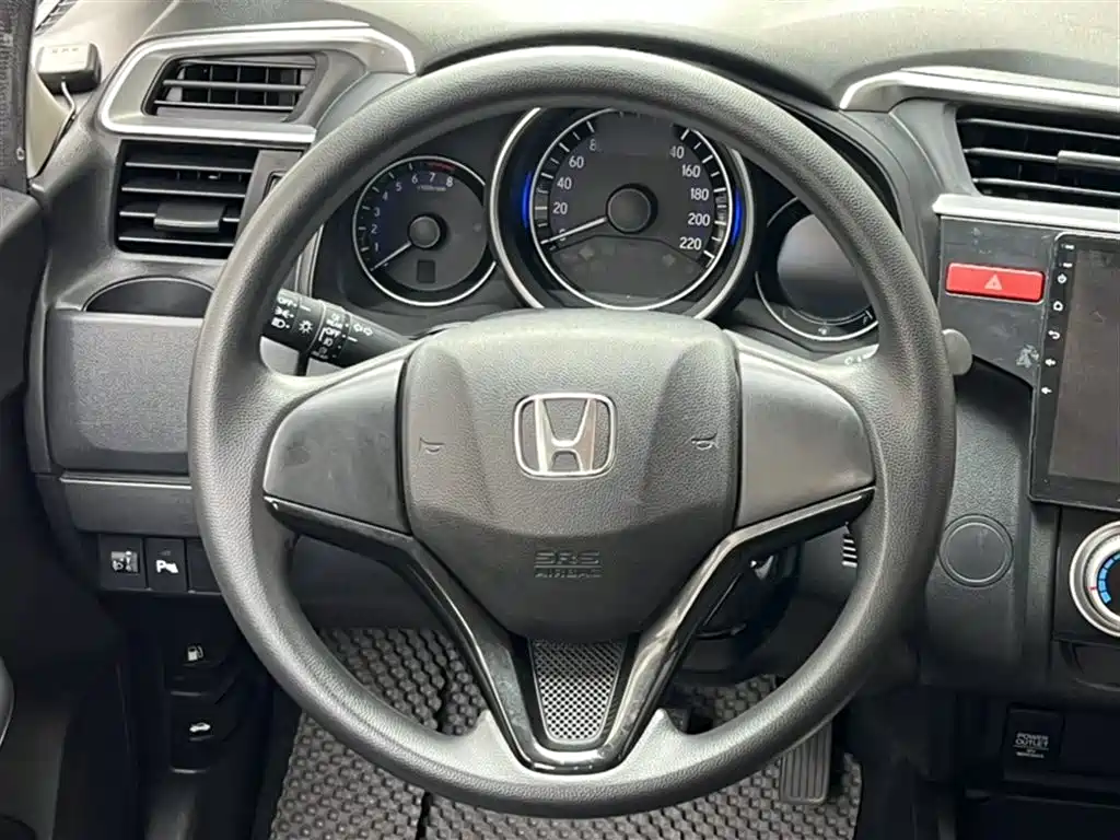 Honda Fit 2017 — фото 14