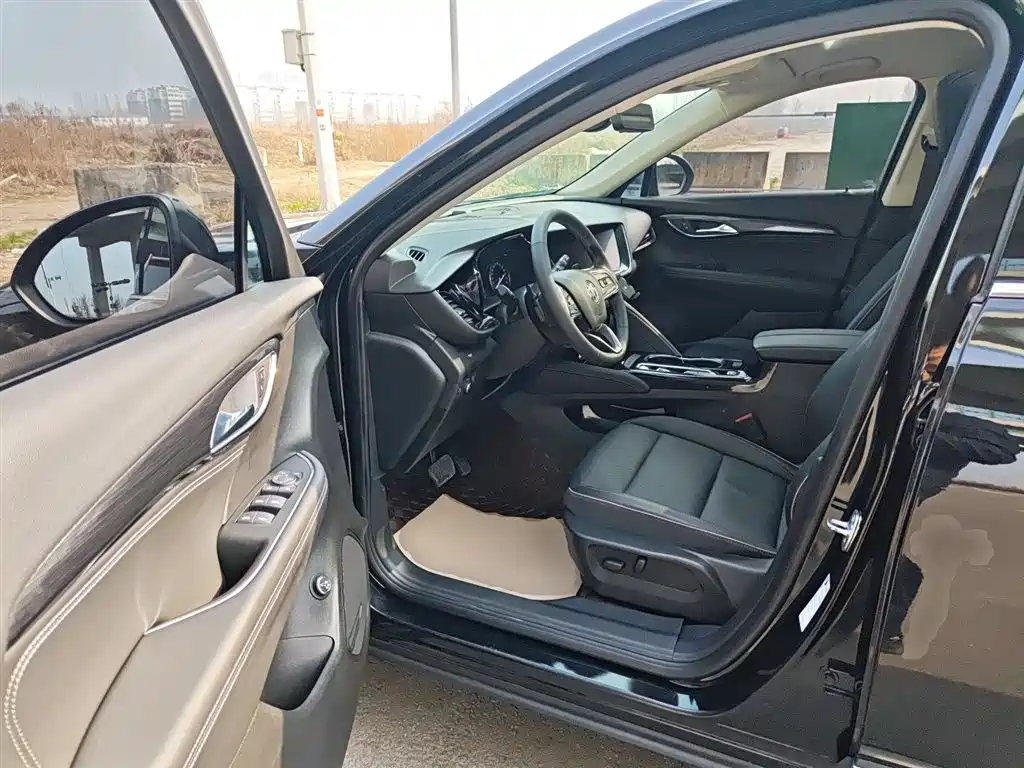 Buick Envision Plus 2023 — фото 16