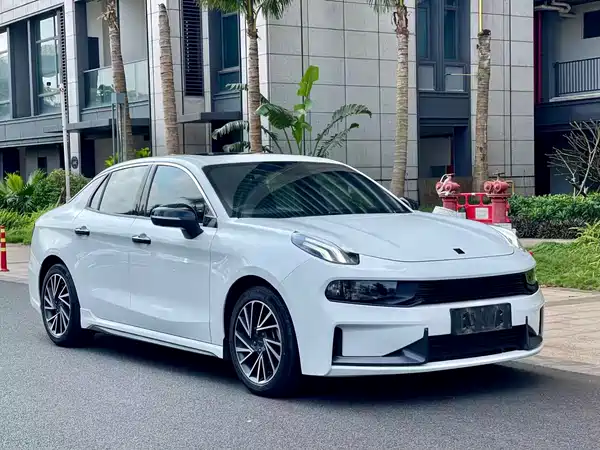 Lynk & Co 03 2021